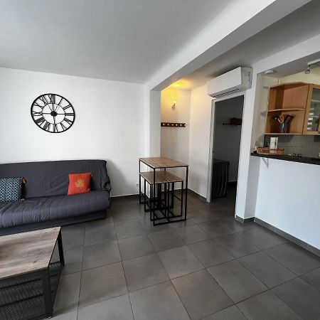 Joli T2 Climatise Nimes Proche Gare Et Centre Ville エクステリア 写真